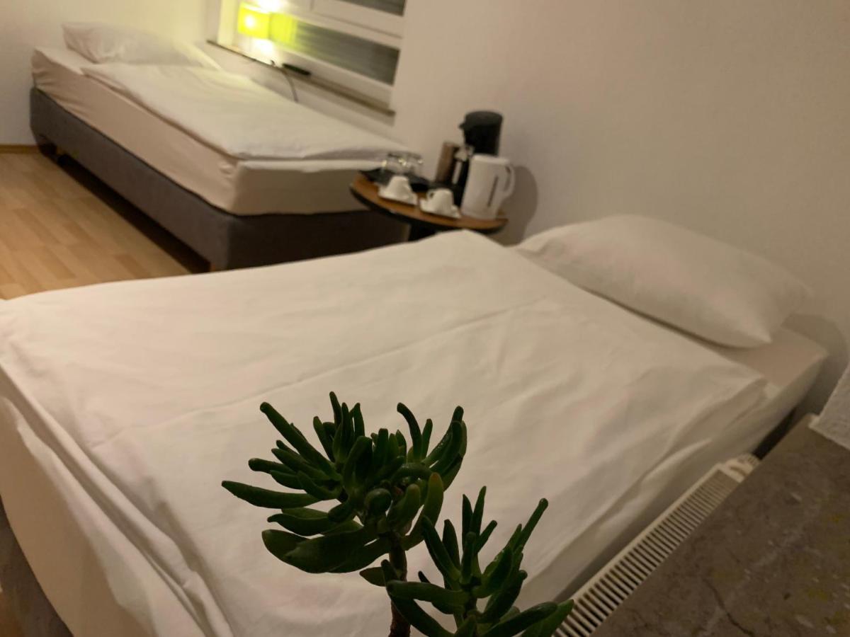 City Studio Am Hauptbahnhof Apartman Heilbronn Kültér fotó